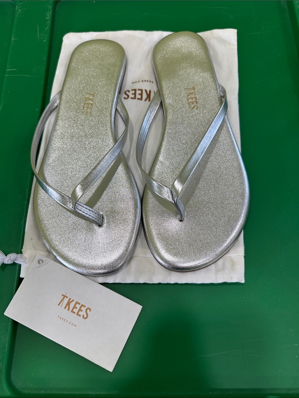 TKEES Women’s Mini Metallics size USA 4/ EUR 35